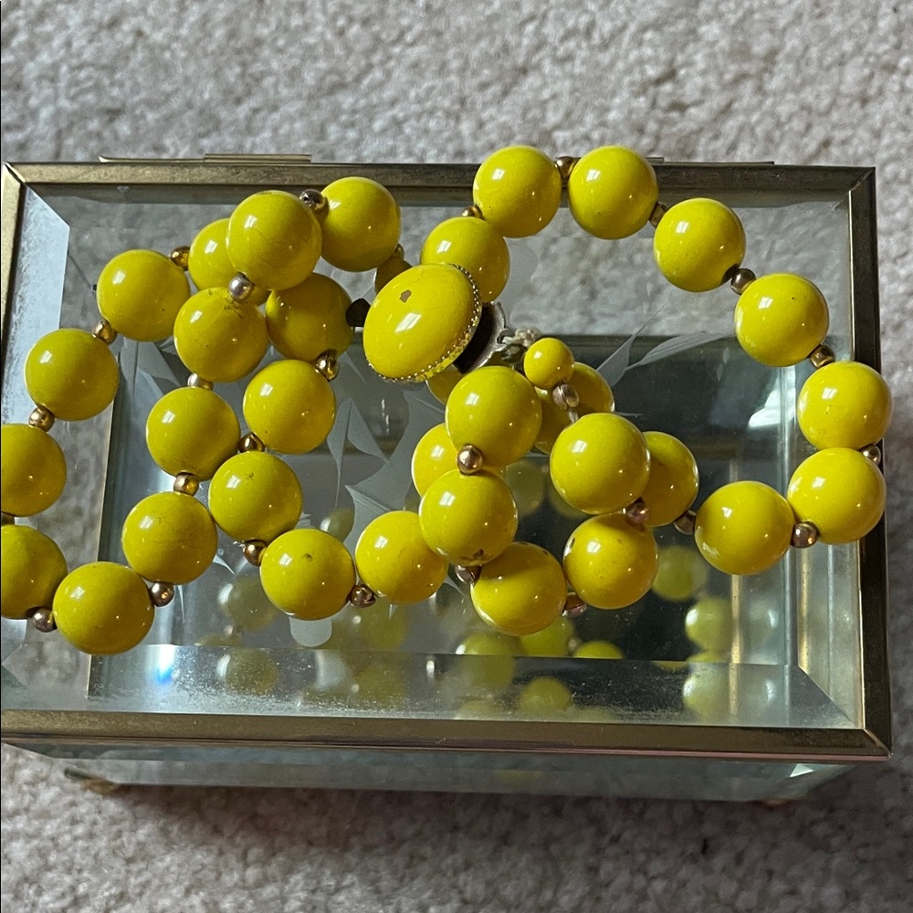 Vintage Yellow Beaded Necklace